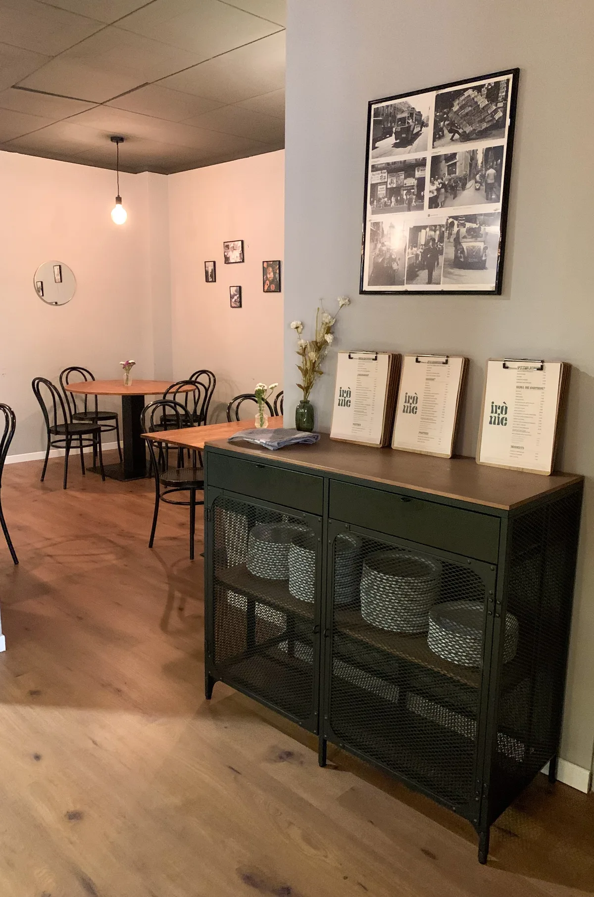 Irònic brand identity by Xevi Machado — restaurant, Palafrugell, Catalonia (06)