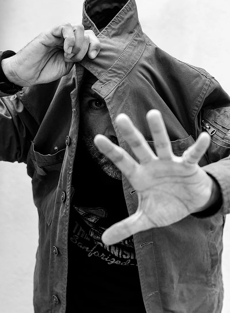Black and white portrait photograph by Xevi Machado (09)